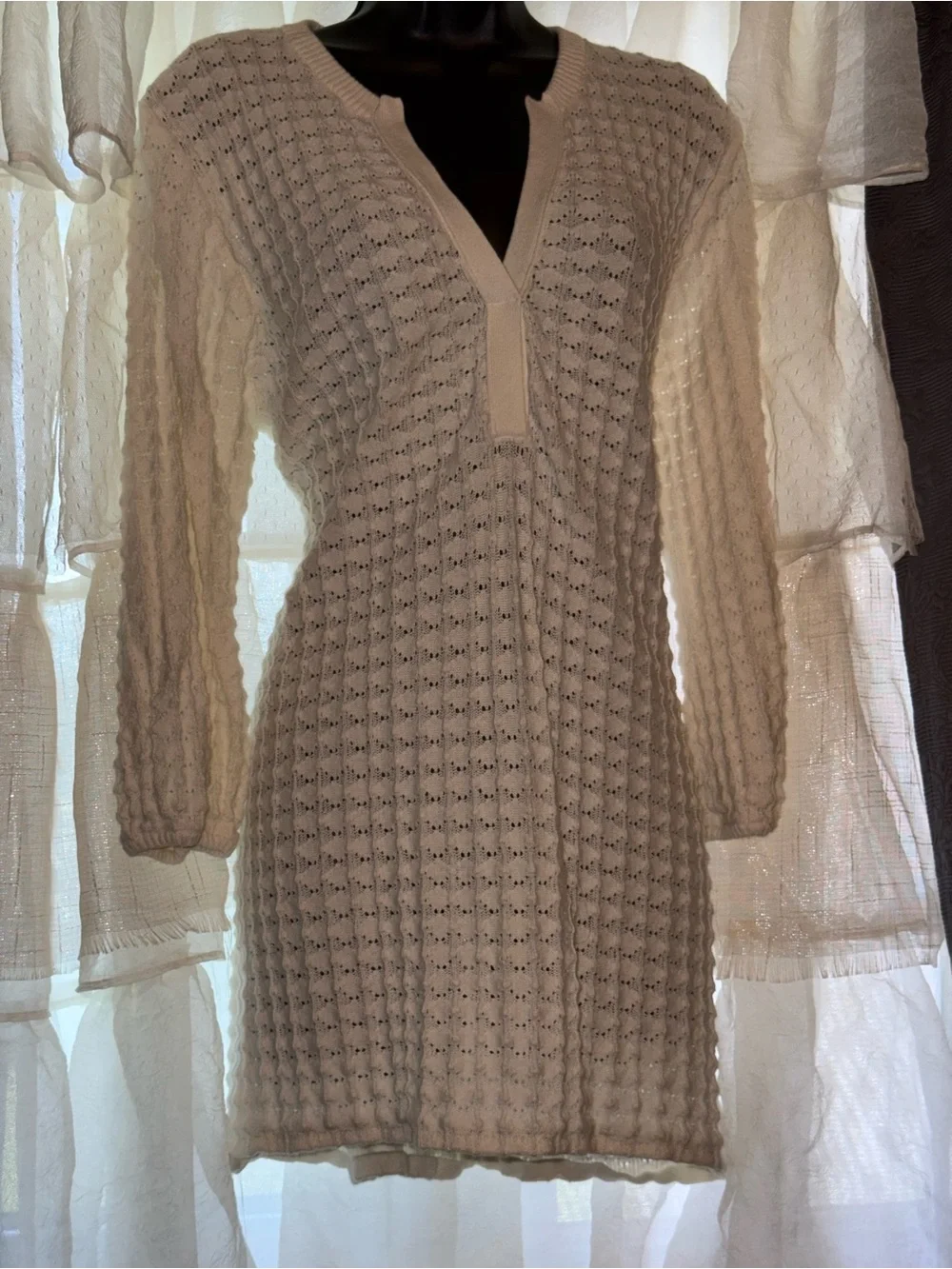 CK Cream Knit V-Neck long Sweater - Picture 1 of 9